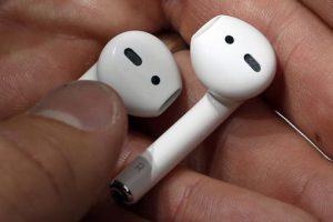 Apple-AirPods 1